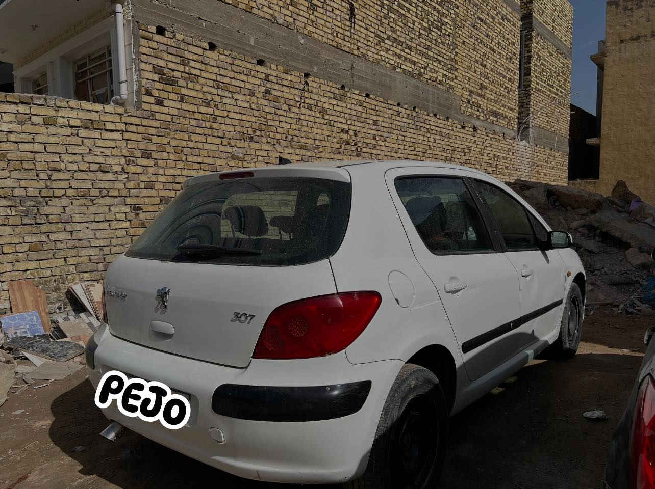 السلام عليكم 
بيجو للبيع 
مديل 2006 307
سنويه لحد 2030
رقم جديد دولي
كير ومحرك مكفول
تبريد شغال 
تخم تاير جديد شاشه 
حادثها بيها مكانات صبغ اني ابيعلك حزام
وبارد قليل بالجاملغ الخلفي
سعرها 52 وبيها مجال
مكان السياره الحله نادر الثانية
***********
