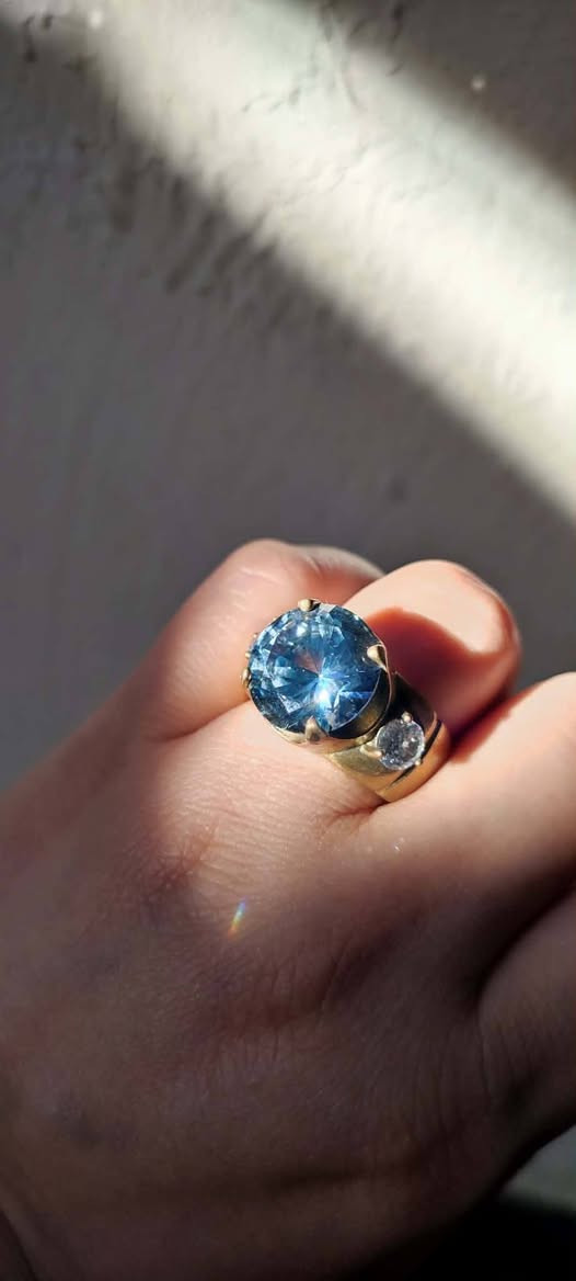 خواتم فضه عيار ٩٢٥ احجار كريمه سعر القطعه ٣٥((خواتم نحاس اصفر وابيض احجار موزنايت روسي وياقوت باريسي يدك فول بالجهازسعر القطعه 20.توصيل بغداد محافظة موجود ب٥حجز خاص


**إذا كنت صاحب هذا الإعلان وتريد حذفه لأي سبب، رجاءا أرسل رسالة إلى الدعم الفني**