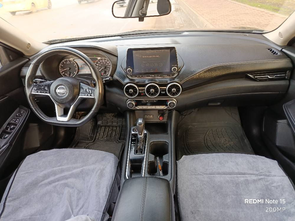 نیسان سێنترا 
مۆدێل ٢٠٢٠
مواسەفات sv
گیرو مەکینه نە کراوە
90 هەزار کیلۆمەتر ڕۆشتوە 
سەنەوی و ڕەقەمی تازەیە 
جوار تای لوک
بەشرتی تەحویل غێامە 
مواسەفات ڕادارە جەدی - بەسمەیە - abs - شەخالە - شاشە گەورەیە - ڕاداری ئاوێنە - حاسەیە -ئۆتۆ ستۆپە- کامیرە کوشن هیتەر زۆر شتی تر 
جوار پارچەی بۆیاخە بی ایرباك
لە سلێمانیم 
ژمارەی تەلەفون *********** 
*********** السليمانية, العراق
