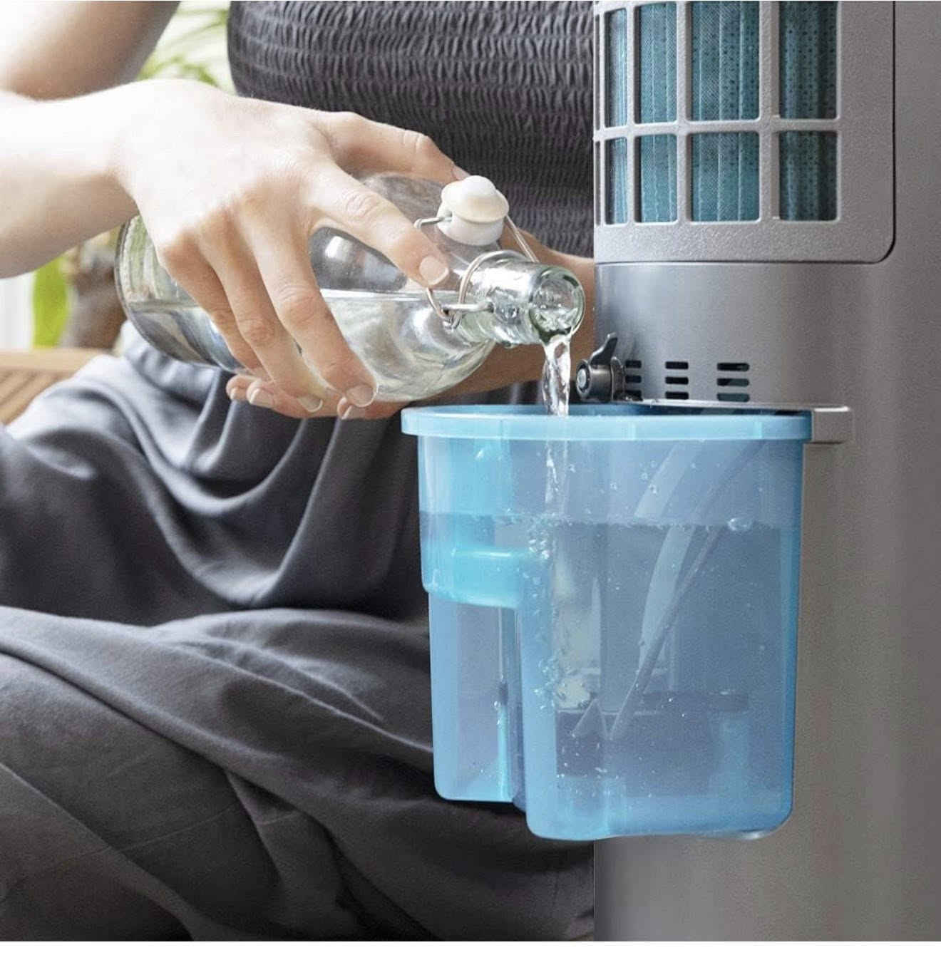 متوفر من امازون ماركة cecotec  الاسبانية 💐
🌸مبردة او مروحة عامودية دوارة 🌸

مكيف هواء ذكي من سيكوتيك، 
طراز EnergySilence 2000، بقدرة 60 واط، 
وخزان قابل للإزالة سعة 2 لتر، 
و3 سرعات، 
و3 مستويات مع خاصية التذبذب، 
ومؤقت، وتحكم باللمس،

جديدة👍
السعر ٥٠ الف💐


**إذا كنت صاحب هذا الإعلان وتريد حذفه لأي سبب، رجاءا أرسل رسالة إلى الدعم الفني**