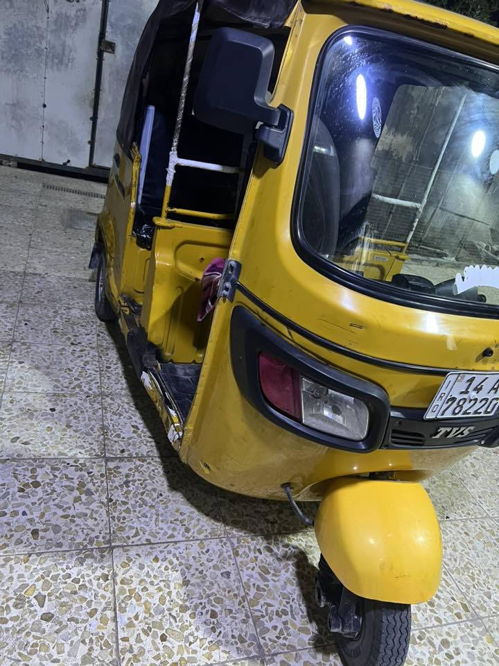 تكتك 2020 شهر 11 رقم إنكليزي وسنويه جاهزه محرك مفتوح ولفات والبدي شوف العين بصمه سلف وهندر كهربايات كلها شغاله السعر 4750 وبيها مجال المكان البصره حي بغداد ***********
