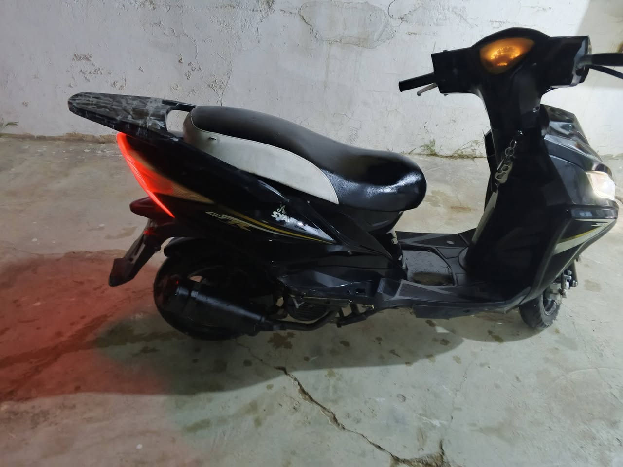 خبزه واحده بالام السلام عليكم دراجه للبيع ديالى شهربان ***********
