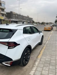 كيا سبورتج موديل 2022فول مواصافت عدا البنوراما كرسي كهرباء  رادار امام...