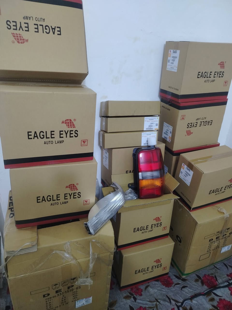 سلام عليكم خوان وصلت وجبه جديده
سكن و بك لايت جيب كراند موديل ١٩٩٣ الئ ١٩٩٨
سيد صفاء
***********
*********** واتساب
