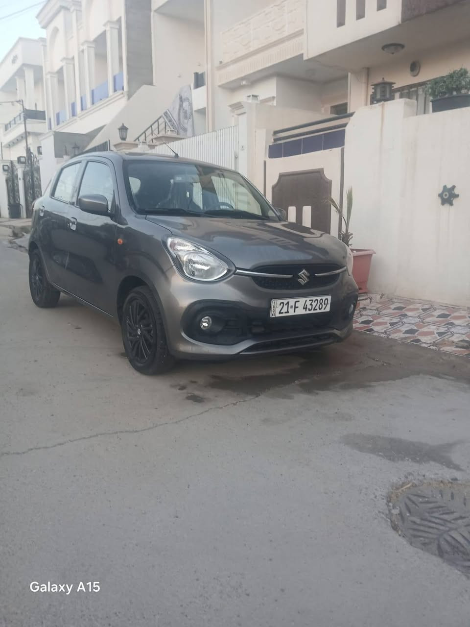 << شركة سازوكي >> SUZUKI // ياباني شكل جديد... سيارة سحب شركة/زيرو/ كلين بدون صبغ ماشية فقط (( 7 )) سبعة الف كيلومتر حقيقي فقط يعني بعدها زيرو والسيارة مرقمة شمالي (( رقم سليمانية دولي )) جديد وهزة جديد وسنوية لحد ( 2030 ) جديد شرط التحويل.
- سعر مناسب لسيارة (( 90 )) ورقة فقط لشراي.
- أتصال علرقم *********** أسيا
*********** واتساب
-لون السيارة مميز.
-موديل السيارة ((2023)). 
- مواصفات السيارة خذمات خليجي داخل سيارة مطعم شكري وأسود وسلفر... كير اوتوماتيك..مكينة ياباني علبلاد أقتصادي..تدفئة..تبريد ثلج..شاشة اندرويد بلادي مواصفات خاصة..تحكم أستيرين طرفين..بلوثوث..جامات كهرباء..مانع تزحلق..اي بي أس..كاميرا بلاد..حساسات خلفية بلادي..ستوب لايت..بلاجكتور..مرايات كهرباء..أشاير بجاملخ..أسبير جوكر علشركة...ويل كروم أسود بلاد شركة حجم اطارات ١٥ جديد..سويج جداحة عدد٢ قفل مركزي نظام سنتر لوك..أطفاء ذاتي عند توقف سيارة..مانع ضباب..نظام أيرباكات علبلاد...يو بي أس...غراض بلاد شركة بعدها بيه... لاواصق ولزكات شركة بعدها بية.
-مكان سيارة كركوك. كركوك, العراق
