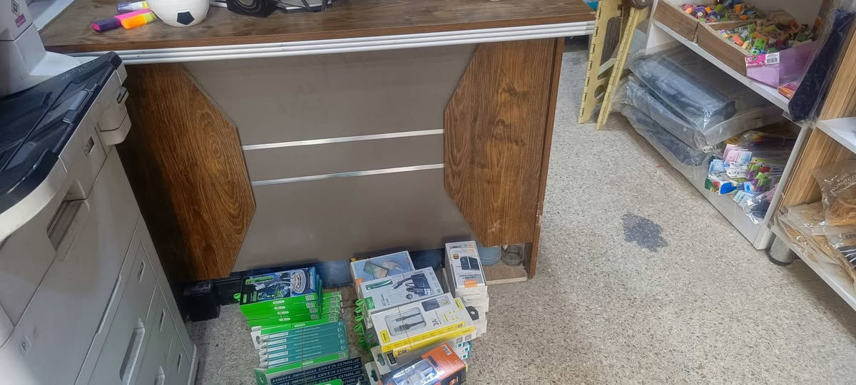 فاترينات عدد 3 وميز مكتبي وميز جام كلمن وسعره


**إذا كنت صاحب هذا الإعلان وتريد حذفه لأي سبب، رجاءا أرسل رسالة إلى الدعم الفني**