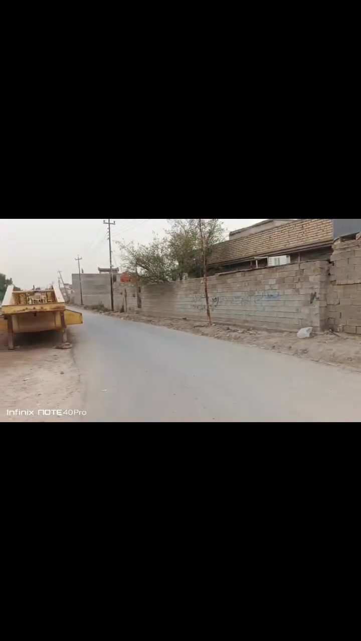 السلام عليكم  

دار 🏠 للبيع المساحة  320 م.ركن  بناء 

حديث طابوك  الارضيه  رفت  

وبمواد درجة اولى  صب مركزي  

يحتوي  البيت  ع  6 غرف نوم   

حمامات    2      غربي وشرقي 

وصاله.  ومطبخ.    واستقبال  

كراج      وحديقة  100م 

خدمات مي كهرباء تبليط مجاري 

يبعد عن الشارع العام  100م 

البيت  وجه  شارع رئيسي   عرض 30م   

الموقع  بغداد جسر  ديالى الجديد السايد الواحد منطقه الكرغوالية  مقابيل  اسواق  الهدى  

اللأستفسار  الانتصال  ***********

