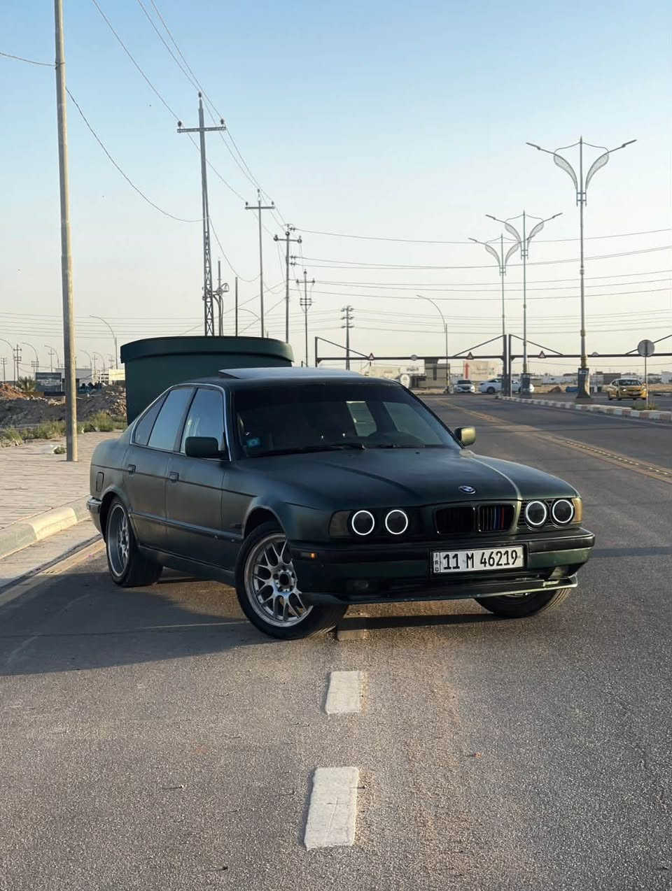 بي ام موديل 1992 رقم بغداد الجديد تحويل ثاني يوم لون اسود طافي تريد لمعه بولش كهربائيات كلهه شغاله غرفه جديد اسود كهرباء ستوني شادهه ب 9 ورقات كير مكينه تبريد كلشي كفاله وشغال.ويل كرن الغزال18 تو سايز دعاميات خلفيه اماميه ودوس وسبايدر كلهه m كزوز رياضي ب 62$ وبيهه مجال العنوان كربلاء ***********
