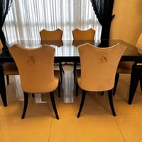 طاولة طعام • ٦ كراسي • نضيف جدا