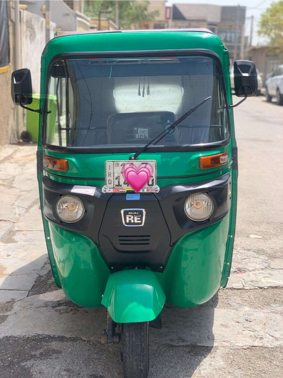 السلام عليكم
تكتك موديل 22شهر 8 للبيع 
محرك اكسل كهربائيات كفالة 
ظربة بسيطة بلغد مرجعهة ع لبارد 
مكاني تقاطع درويش المعالف 
***********
