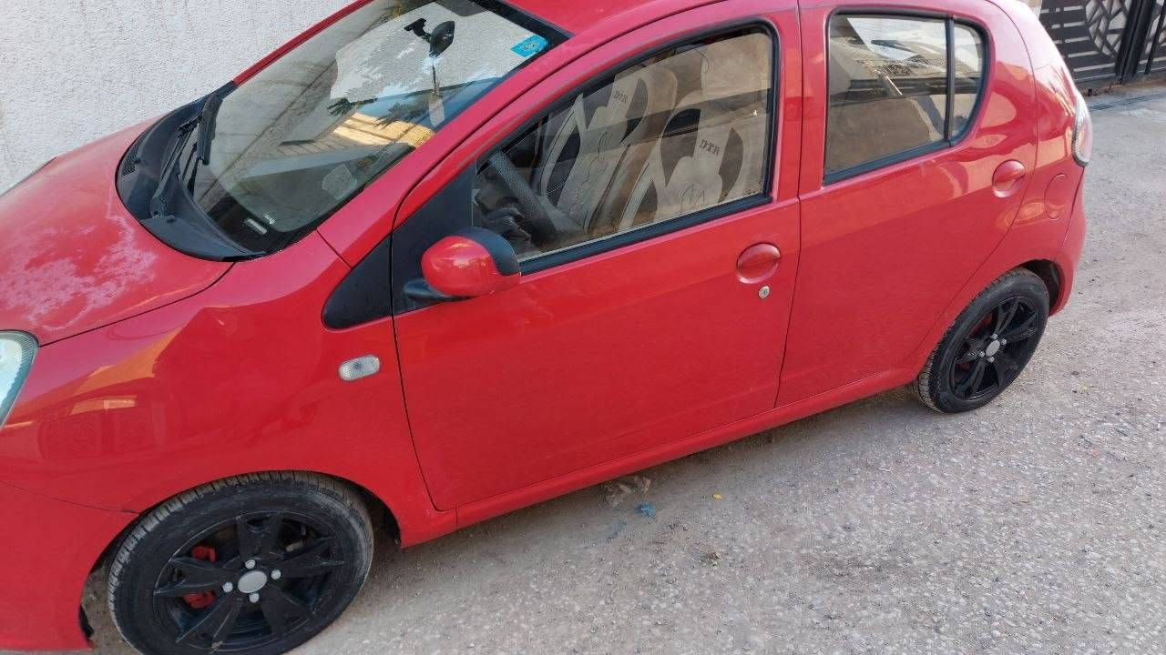السلام عليكم
سيارة باندا للبيع رقم بغداد الدولي
سنوية ٢٠٣٠وهزة جديد
سيارة باسمي تحويل مباشر 
مكينة وكير نظيف جدا 
تخم تاير جديد صدر امامي خلفي جديد 
كهربائيات كلهة شغالة السيارة نضيفة 
كير اوتماتيك
شاشة اندرويد
كامرة
ماشية ٣٥ الف 
السعر ٥٠ ورقة
مكان السيارة بابل /الحلة


**إذا كنت صاحب هذا الإعلان وتريد حذفه لأي سبب، رجاءا أرسل رسالة إلى الدعم الفني**