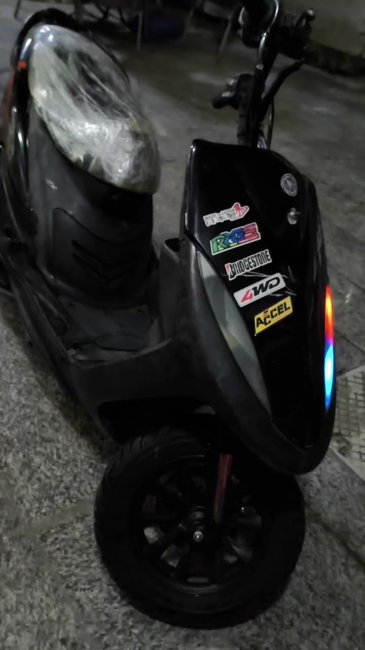 ماكس عدله بوشه 55
دراجه مرتبه ناقصها بس بريك امامي دراجه نكره سلف بكل وقت السعر 600 وبيها مجال مكاني الوشاش


**إذا كنت صاحب هذا الإعلان وتريد حذفه لأي سبب، رجاءا أرسل رسالة إلى الدعم الفني**