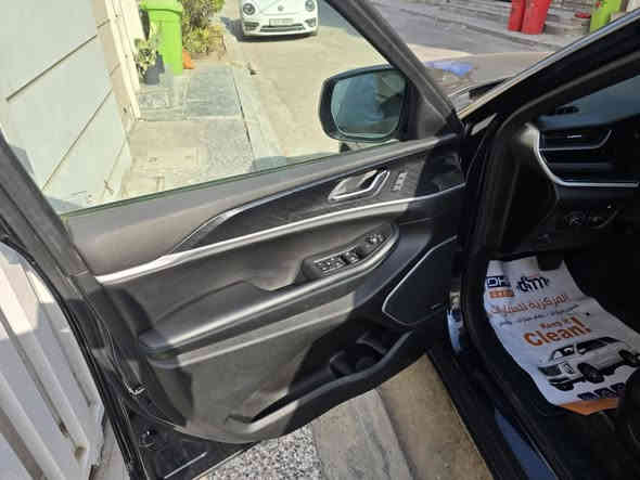 السلام عليكم
(قطعة نادرة )
جيب ترايل هوك هايبرد +بلك ان  كلين***
اللون نيلي تو كولر 
حاث جوبليس فقط والصور مرفقة
موديل 2024
الموصفات 
محرك 2000تيربو
نطام تعليق هوائي (جكات )
شاشات عرض عدد ثنين 
كشنات جلد مطرز ازرق تدفئة+تبريد
كشنات خزن 
نقاط عمياء 
الكام 360 درجة
متعددة انظمة القيادة 4x4
 دخول ذكي 
بصمات ابواب
اي استفسار الاتصال على الرقم
0 785 353 5350
ومتواجد على الواتساب
