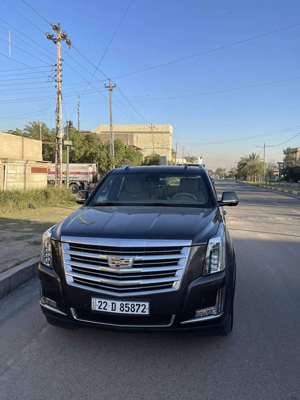 السلام عليكم للبيع فقط بدون مراوس كاديلاك موديل2018 خليجي مو أمريكي السيارة كلش حلوة ونضيفة واحلا من الصور فول مواصفات للاخير رقم شمالي إنكليزي تحويل أو وكالة هزة جديدة بيهه صبغ صفحة السكن بدون ايرباك عنواني بغداد السعر 339$ وبيهه مجال سعر مناسب رقم الهاتف ***********
