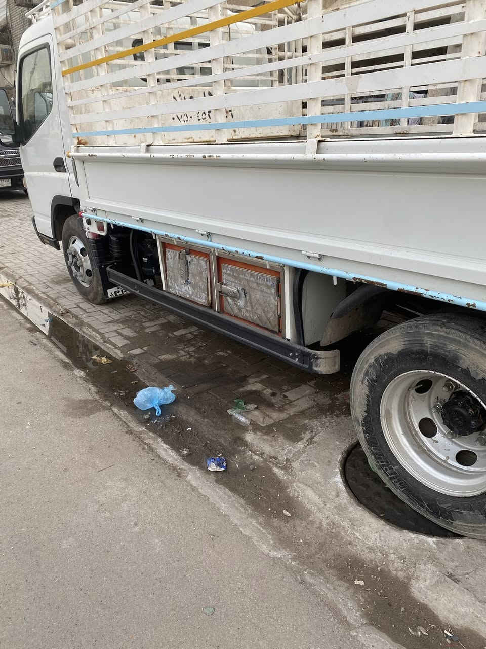 السلام عليكم حدادية كاملة حدادة جلال للبيع محجر وتفرعاتة صناديق وثلاجة اتصال على الرقم *********** ابو عزيز
