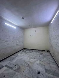 يوجد بيت للايجار  مساحة ١٠٠ في الغزالية قريب ام سلمة البيت جديد جدا ون...