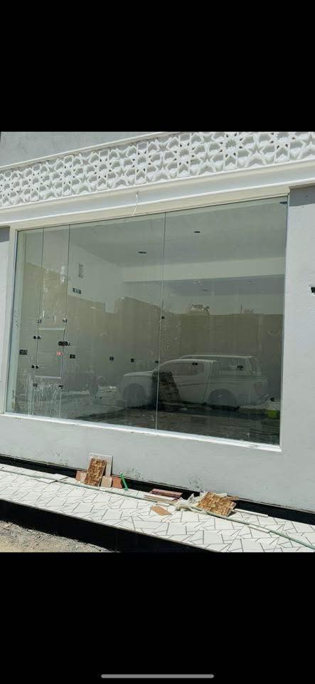 عمل واجهات وثوابت وقواطع الزجاجيه ١٠ملم
***********
