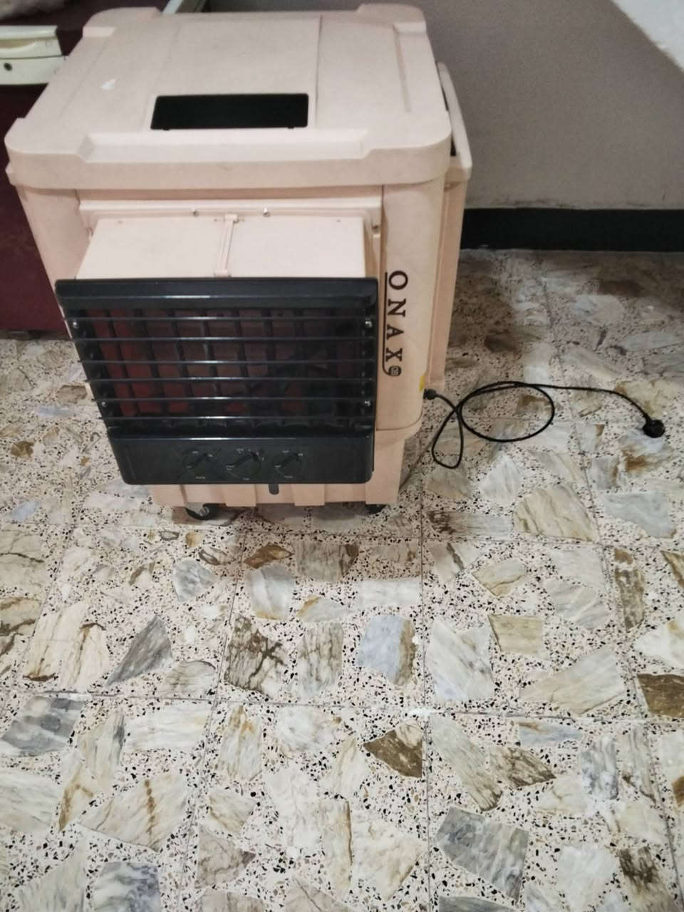مبرده كلش جديده مال محتاجه نوع اوناكس سعرهه ب٢٥٠ وبيهه مجال مكاني الطالبيه


**إذا كنت صاحب هذا الإعلان وتريد حذفه لأي سبب، رجاءا أرسل رسالة إلى الدعم الفني**