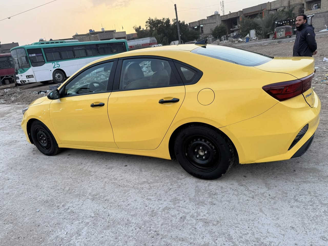 سلام عليكم كيا فورتي ٢٠٢٢ رقم بغداد انكليزي 
تبديل جاملغات فقط لغد شاصي مكفول باقي كله ليبل كير ايتي 
نص فول داخل لونين منضومه غاز جاهزه 
سعرهه ١٥٥.   مكانه مدينة الصدر رقم الهاتف ***********
