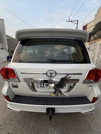 لاندكروز GXR موديل 2014 مكفولة استخدام شخصي رقم بغداد باسمي تحويل مباش...