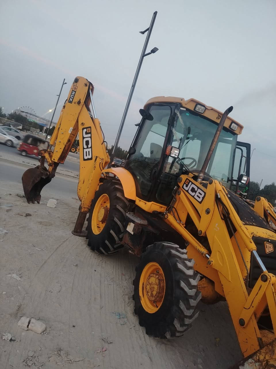 حفاره جي سي بي للبيع 2003 ***********
