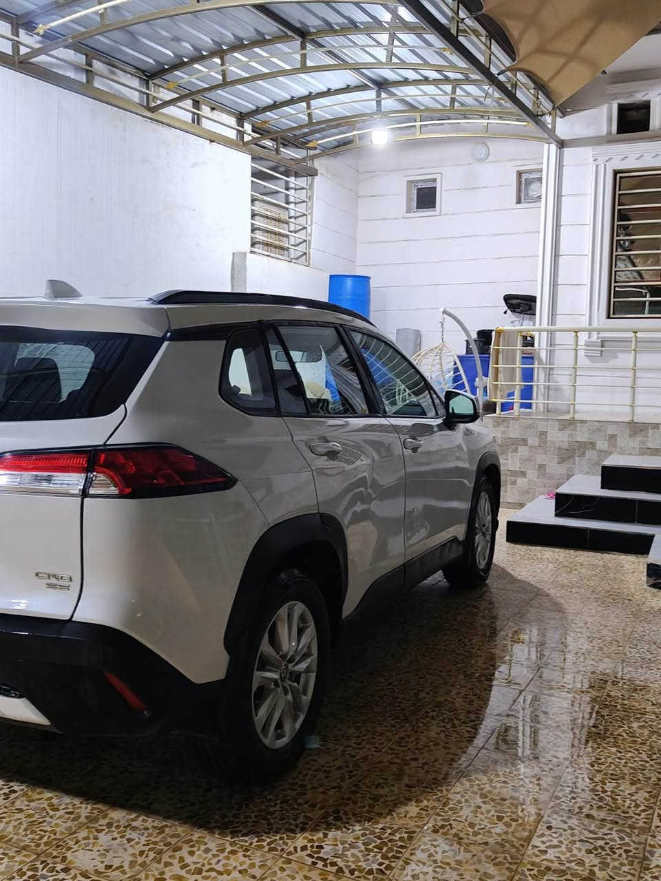 كورلا كروز 2023 LE وارد امريكي 
ماشيه 14 الف ميل فقط
محرك 4 سلندر 2000 المرغوب بانزين 
مكانها دهوك و موصل
رقم شاصي
‏7MUCAAAG3PV071086

السياره كير مكينه تبريد مكفولات
حجر بيئه شركه بشرط

رقم دهوك الجديد
رقم وسنويه وهزه وفحص كلها جديد 2030
باسمي تحويلها مباشر او تريد وكاله حاضر

بيها 7 قطع صبغ  ابيعها عام بدون دواخل وشواصي بشرط بجم كبس
ايرباكات فقط البرده طاك 

مواصفات :
كير اوتوماتيك / تشغيل بصمه / رادار تحديد مسار  / ابواب بصمه / شاشه جبيره لمس / 4 كاميرات / مرايا كهربائي / فول تحكمات ستيرن / كروز سرعه / ستيرن فوليوم / لايتات أوتو / تبريد قطعتين امامي وخلفي / نظام تركشن مانع الانزلاق / نظام خرائط ملاحه / مسجل  Bluetooth + Aux + usb + CD / Car play نظام Android / ويل كب شركه طخم تايرات نظيفه

السعر 160 ومجال

للاستفسار 
كورك *********** واتساب
آسيا *********** واتساب دهوك, العراق
