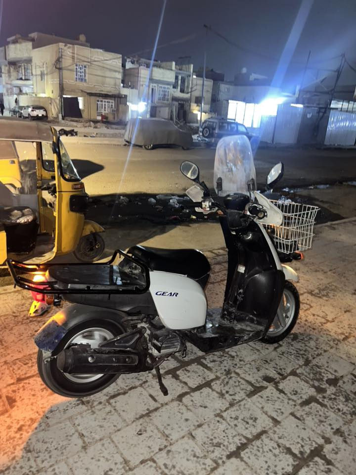 السلام عليكم دراجه للبيع بيكم نوزل كلشي كامل بيها كلشي شغال كهربائيات كامله سعرها 350وبيها مجال 
العنوان بغداد مدينه الصدر قطاع 71 
رقم الهاتف ***********
