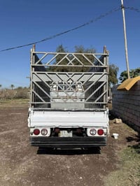 ‏فحل 4000 للبيع 2013 مقفولة السعر 125 وبيها مجال مكان بغداد 0777187222...