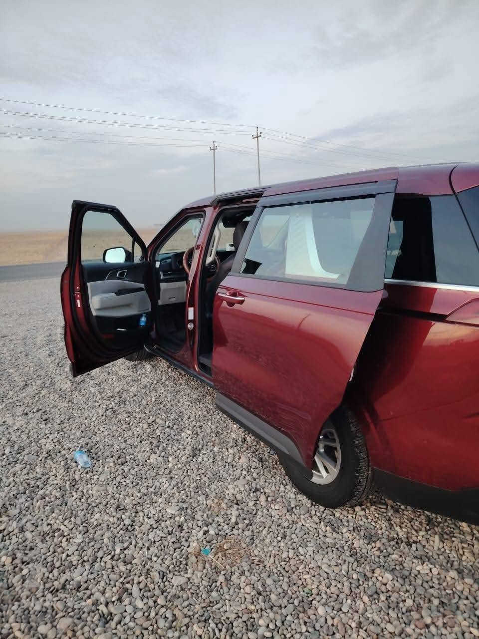 كرنفال موديل 2024 / منفيس بأسمي 
بچم كبس 
حادثها مرفق بالصور بـ امريكا 
وبيها بطخة براس البنيد والجاملغ الايمن بارد 
مواصفات lx
حساسات امامي خلفي 
رادارات 
ابواب كهرباء 
بصمات
تشغيل بصمة
تشغيل 🔛 عن بعد
محرك شرط
گير شرط 
صدر جديد 
سيارة جاهزة 
وبعد بيها مواصفات النوب
ماشية 105الف 
السعر 215 وبيها مجال 
***********
***********
مكاني كركوك واتواجد في بغداد
