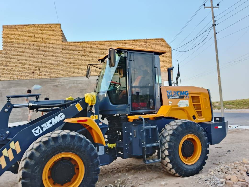 للبيع شفل صيني زت ال موديل 2024 حجم 400
كفاله عامه كله ع الشركه مشتغل شي قليل 
تبريد كهربائيات كلهاا شغاله 
***********
 مكلف بنشر غير متواجد ع الفيسيوك
