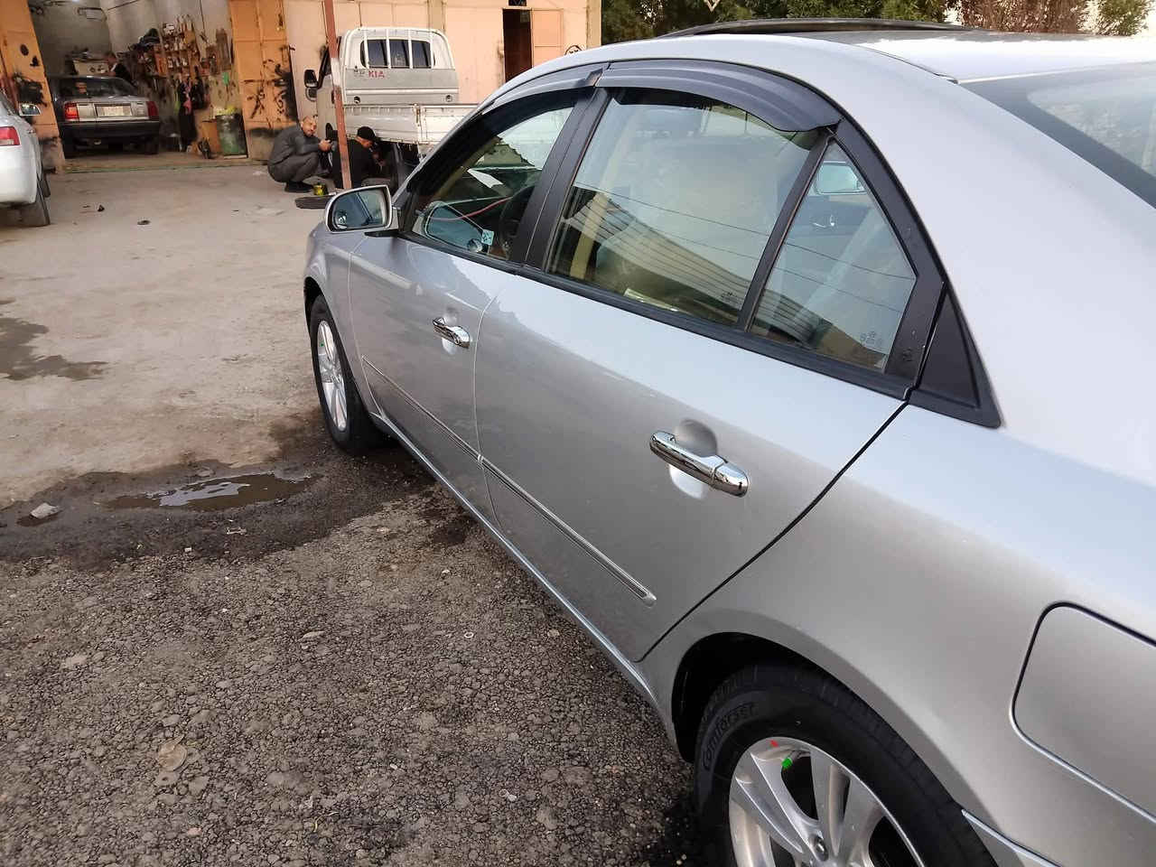 سوناتا موديل 9 خليجي 3قطع صبغ  بدون داخل 2400 سياره جديده ***********
