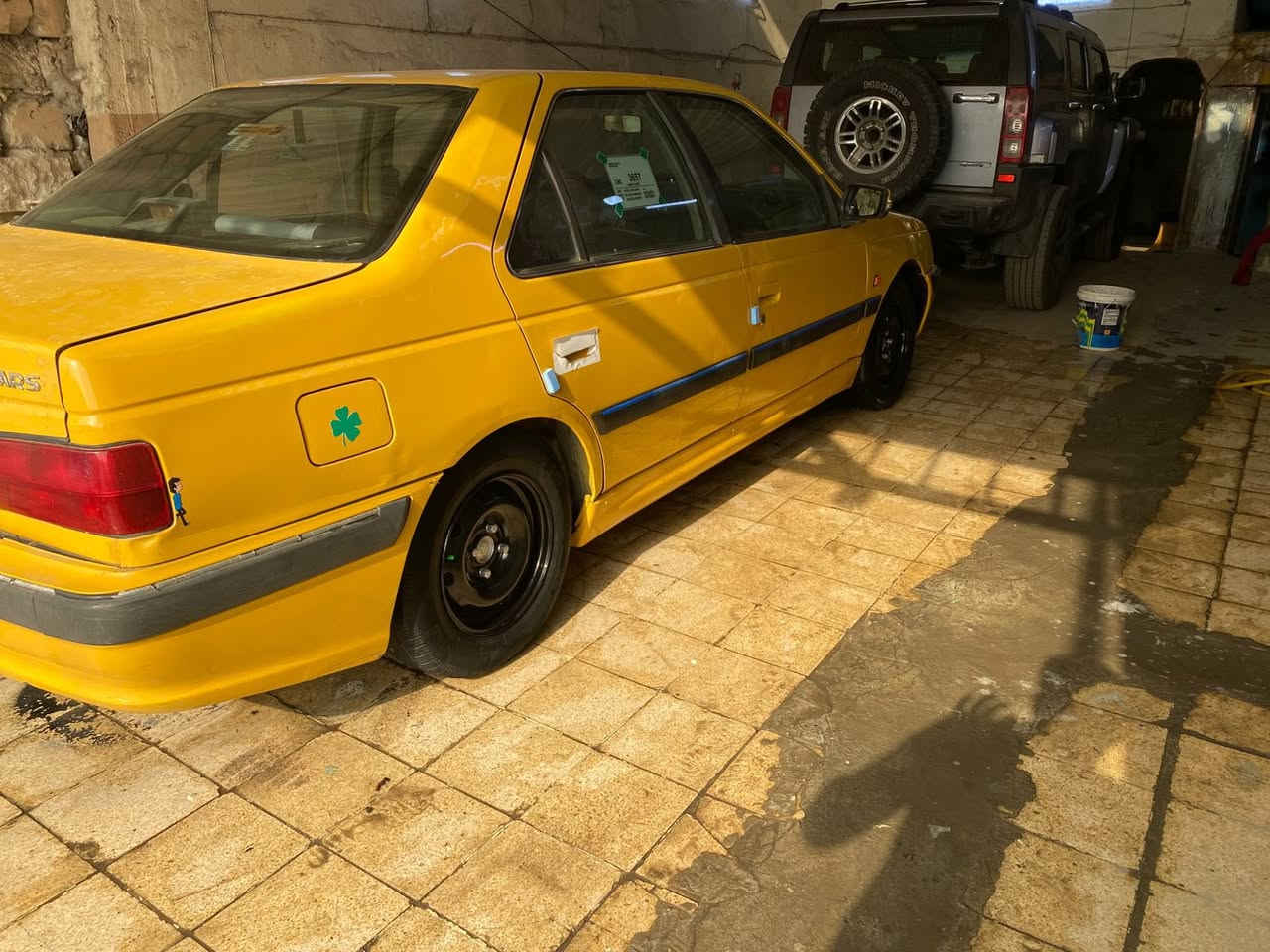 السلام عليكم 🫡 بيجو بارس 2013 سياره حلوه مثل بصوره بيه. جاملغ صفحه سايق مبدل بدون دواخل. وجاملغ خلفي بي بادر. فقط. سياره. بدون. قطره معجون. سياره. ولا خياسات تخم تاير صدره نضيف تبريد تتدفى مكينه خير من الله لا تنقص لا تبخر ولا صوت بيه. كلج تعبان فقط. مستحق تبديل  رقم بغداد بسمي تحويل ثاني يوم. رقم جديد. 
مكان بغداد/الحسينيه 
السعر:٣٨بيه مجال 
تصال. /***********وتساب فقط هذ رقم رسلني وبخدمتك
