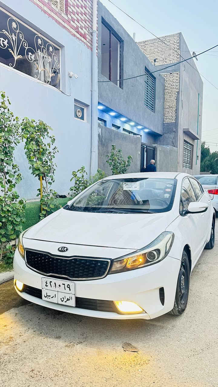 سيراتو خليجي موديل ٢٠١٧ فقط بارد بيه مكانات محرك ١٦٠٠ تخم تاير كير مكينه حداديه جديد السعر ١١٧ مكاني نجف حي المكرمة متواجد وتساب مدفوع فلوس الرقم للشركه مداور بيه وصل رقم اربيل ***********
