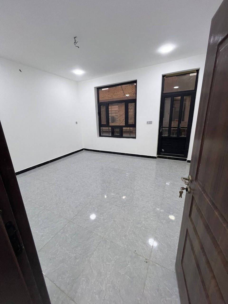 دار البيع مساحة 80متر /طابقين يحتوي/3غرف نوم+2حمام+مطبخ+ستقبال/البيت جاهز للسكن /العنوان الدورة البعيثة/الاتصال على الرقم التالي/***********
