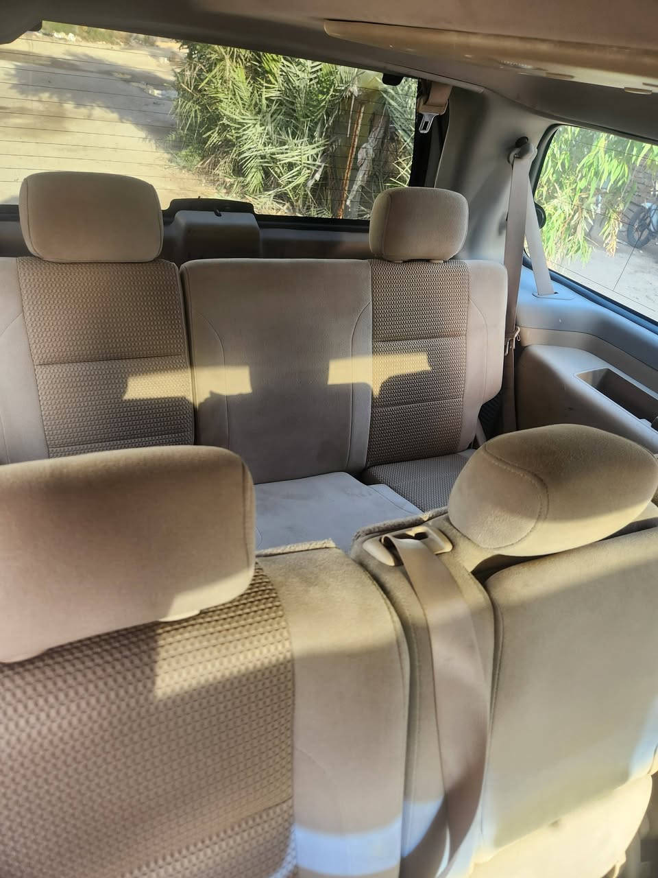 السلام عليكم  نيسان ارمادا للبيع 2008وارد خليجي فول واحد على واحد فتحه سقف اخوان السياره جديده فوك ما تصورون سيارة مصبوغة عام للجمالية وشرط بدون معجون وسونرها موجود أو آنتو تسوولها بكيفكم والباقي كله مكفول والسيارة جديده جدا 
السعر 115 وبيها مجال بسيط وبل عافيه عل ياخدها 
للاستفسار ***********
