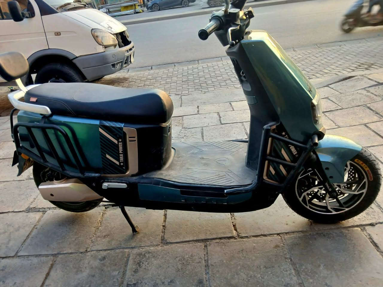 السلام عليكم للبيع دراجه شحن نوع تالنج كلهه شغاله عل فحص ٣سرع ست بطاريات الشراي يتصل مكاني البياع السعر٨٥٠  /***********
