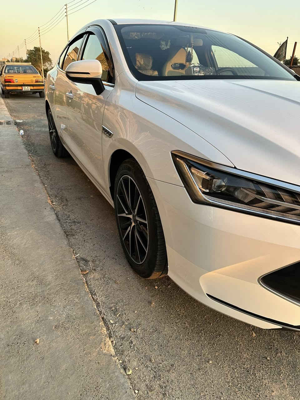 السلام عليكم بي وادي كن بلاص موديل 2025مال الشركه لغه عربيه يجي سبير بلاد ليبل التكمه يقره صنعت خصيص اجواء الخليج شادلها تخم ويل وتاير 18شبجه حمايه الراديتر نشره يم حمه الكردي السياره ماشيه 11 الف وقابل للزياده سيارهجديده كلش داخل جلد لونين كتابات إنكليزي مو صيني يجي بلاد العنوان بغداد بغداد الجديده السعر 20 مليون هاتف ***********
