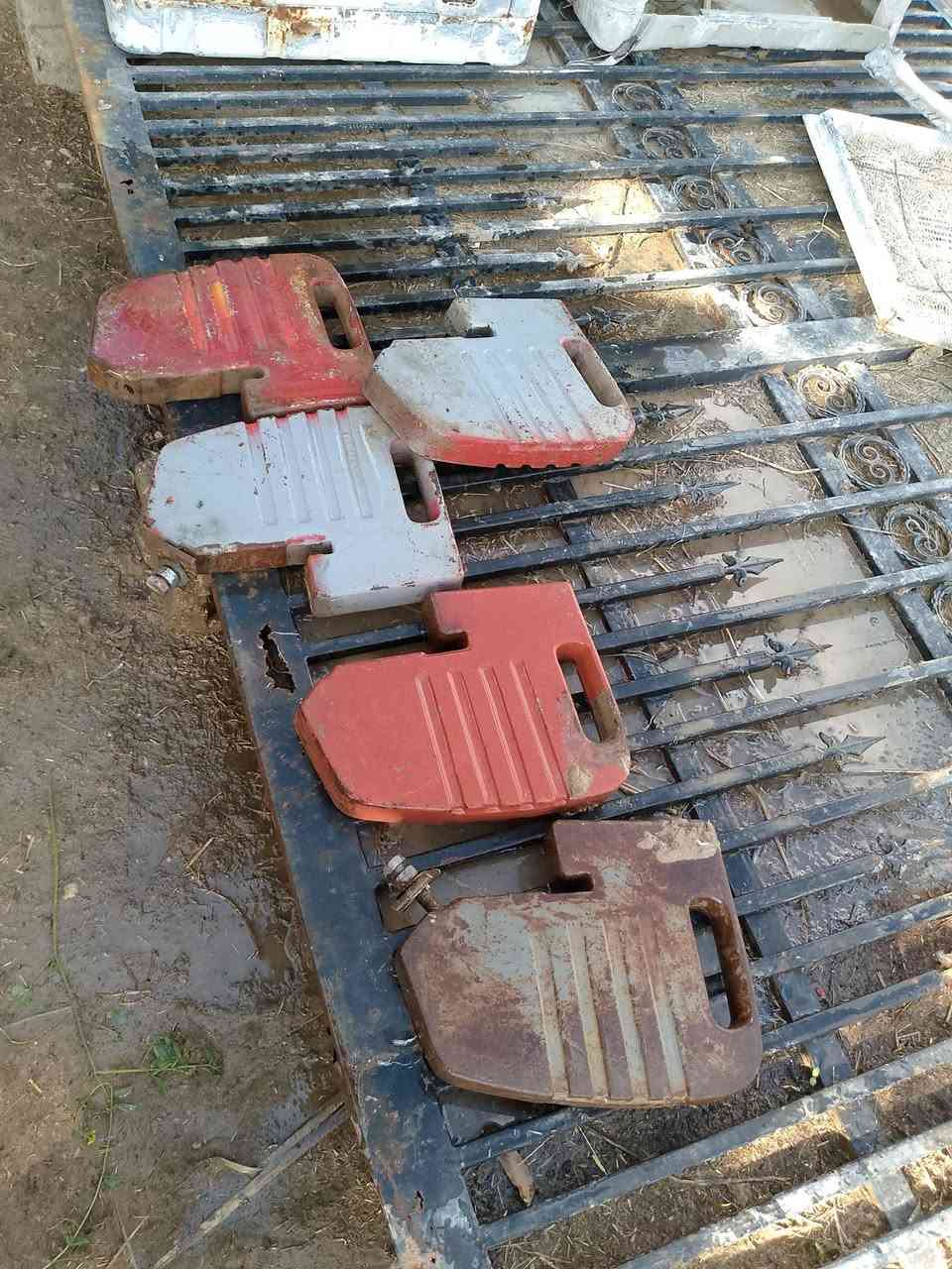 السلام عليكم للبيع ثكالات مكينه فوركسن بلاديات السعر قفل قفل الوحده 70الف المكان  الانبار الكرمه***********
