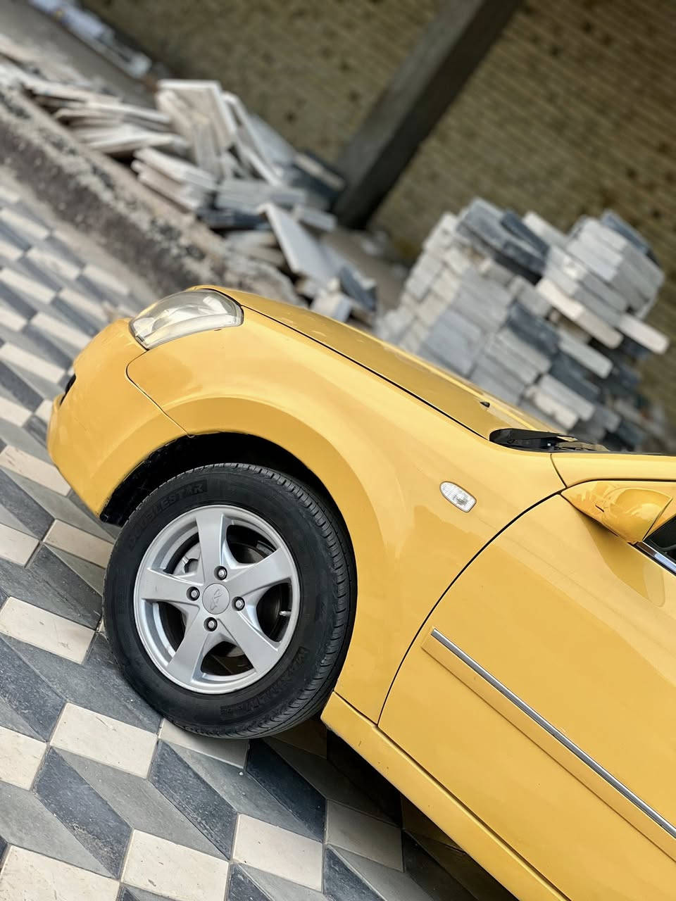 عيدكم مبارك اخوتي الغالين
هذا هلال العيد ماشاءالله 

شيري موديل 2011 رقم بغداد سنوية لل 2027 كاملة السيارة من كل النواحي وجانيها اني صارلها عندي فترة طويلة خير وبركة تبريد ثلج محرك وكير جدد بيها مكفولات بلادي حدادة جديدة الصدر الامامي كله جديد الحدادية الخلفية كله جديد سيارة ترايها وطستها تخبل مال النترا الله شاهد كهربائيات كلها بلادية لابيها جطلات ولابيها خلل كله بلاد وكلشي شغال دواخل السيارة شوف العين مرتبها ترتيب كلش حلو  للكراسي والتنته والارضية كله جديد 
السيارة الحمدلله مابيها اي نقص 
السيارة شكلها ب الشارع كلش نازك وحلو وسياقتها وترايها بعد ارتب شادلها تخم تاير جديد توني ماعايزة اي مصرف السيارة  سيارة مال رزق مجهزها على اخر شي والصور مالها الله شاهد ماصارلها كم ساعة وهاي كل تفاصيل السيارة بالكامل 
واسف على الاطالة اخوتي المرتبين واللي يكسر بحلال الناس او اللي يعلق تعليق سلبي هذا يعكس اخلاقه فقط واني بخدمتكم 

السعر ٤٨ ورقة وبيها مجال بسيط 
رقمي ***********
