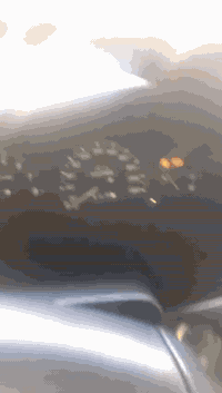 سوبر صالون موديل1990 رقم نينوى دولي ماشية130 الف كيلو على وضع الشركة اخت الزيرو وكما موضح بالصور والفديو السعر175$ وبيها مجال بسيط مكان السيارة اربيل الاتصال بالرقم***********/والف هلا بالرغابة❤️❤️
