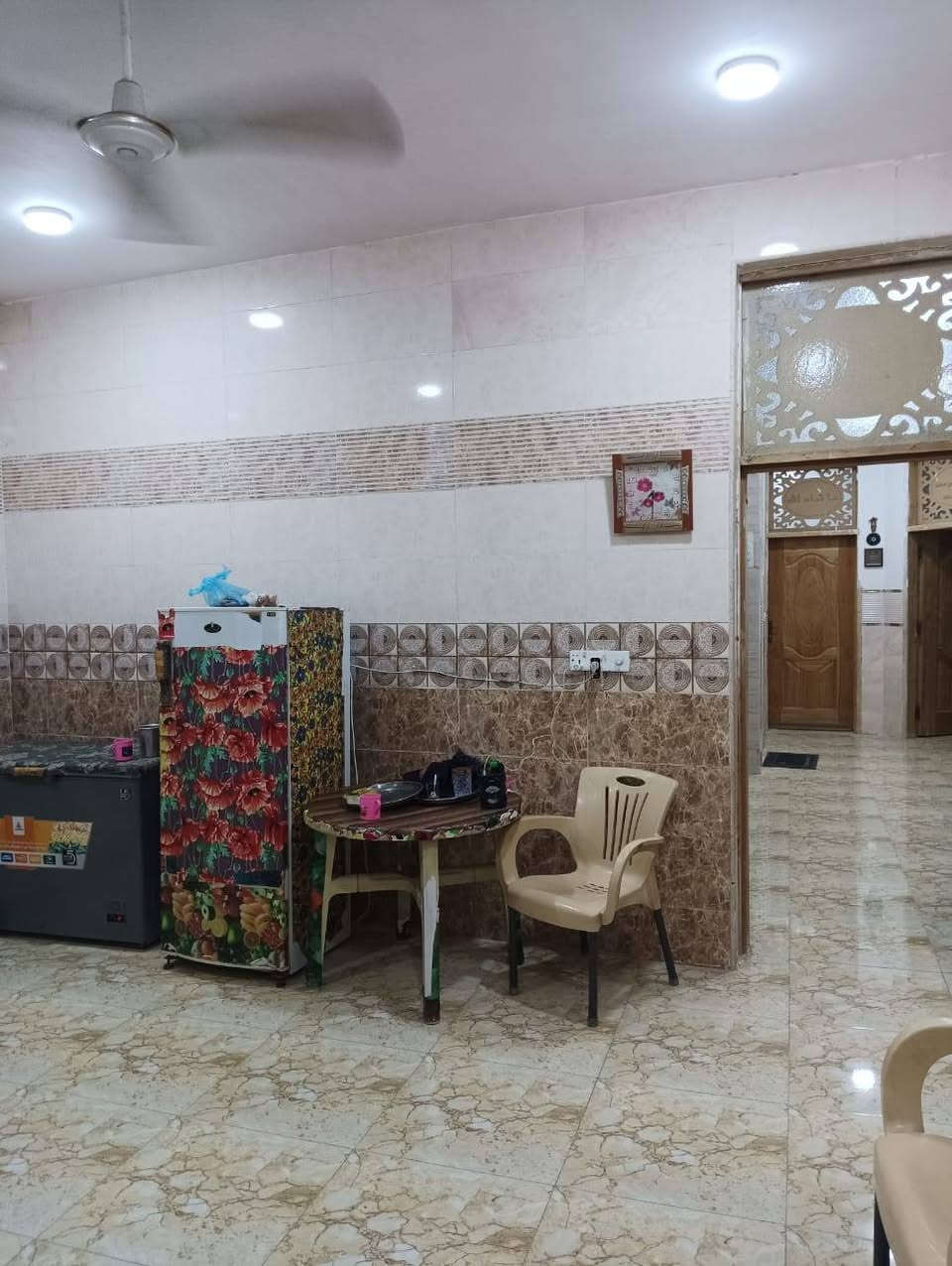 اللهم صل على محمد وآل محمد
دارللبيع ٢٠٠متر طابو زراعي سند25 
حله داخل الطهمازية حي فرزدق خدمات مي كهرباء تبليط 
غرفتين نوم وكليدور واستقبال ومطبخ وصحيات داخل وخارج ومناور. بناء حديث 
***********
***********
 يوجدبيوت كل المساحات وقطع اوقطع تجاريه وقطع قريبه من العلوية شريفةع وقطع اكبرتريدالف متر او دوانم اوبيوت وقطع طابوصرف
@إشارة
