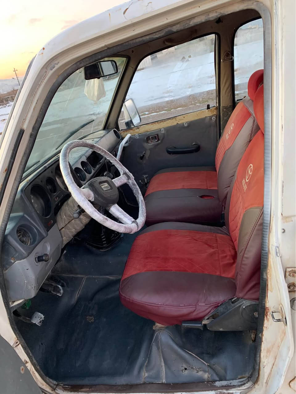 تویتالاندکرۆزەر مۆدیل 82سەنەوی  بەشەرتی سەیتەرەو مەفرەزە مەکینە 2ئیڤ 5گیر مەکینەوگیروئەکسل و دەبڵ ئەکسل بەشەرت دەعموو وەرکەڕاوی نیە  کارەبای زۆرمەزبووتە تەقەورەقەی بەشەرت 4رتایەی باشی لەژیرە سعری 18گەڵا ژم***********  ***********شوین پیرەمەگروون السليمانية, العراق
