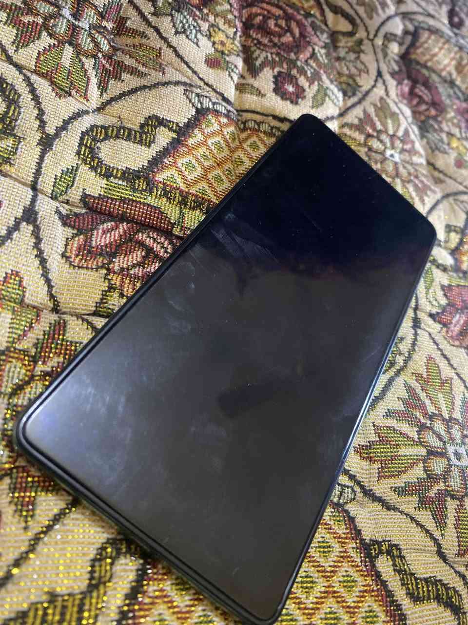 السلام عليكم
TECNO POVA 6 Pro 5G

رام 12+12

بطاريه6000

ذاكره256

60فريم بوبجي الجهاز مال العاب 
وياه كامل ملحقاتو كارتون وشاحنه 

175وبي مجال قليل

***********
