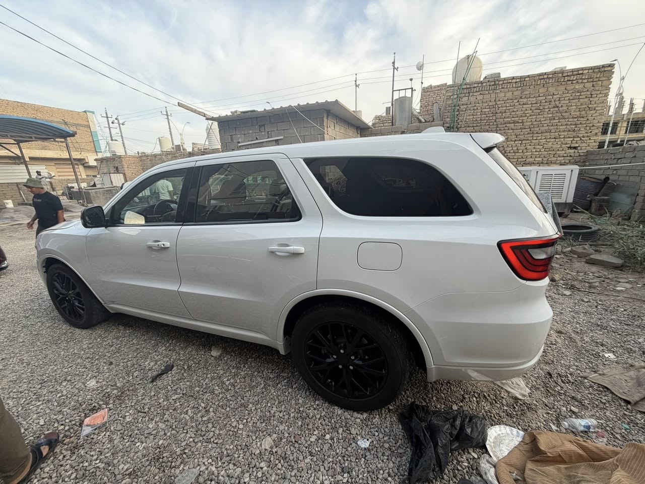السلام عليكم 
دورنكو  موديل 16اصل دخول جديد ضباط رقم بغداد موصفات بلاك توب كفاله عامه بيها بس كلير كتاب الفحص بل منشور 
225 وبيها مجال مكان ناصريه سوق الشيوخ 
***********
