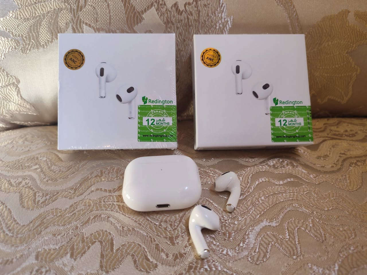 AirPods ✅💯
بثمن مناسب ، مرحبا بالجميع


**إذا كنت صاحب هذا الإعلان وتريد حذفه لأي سبب، رجاءا أرسل رسالة إلى الدعم الفني**