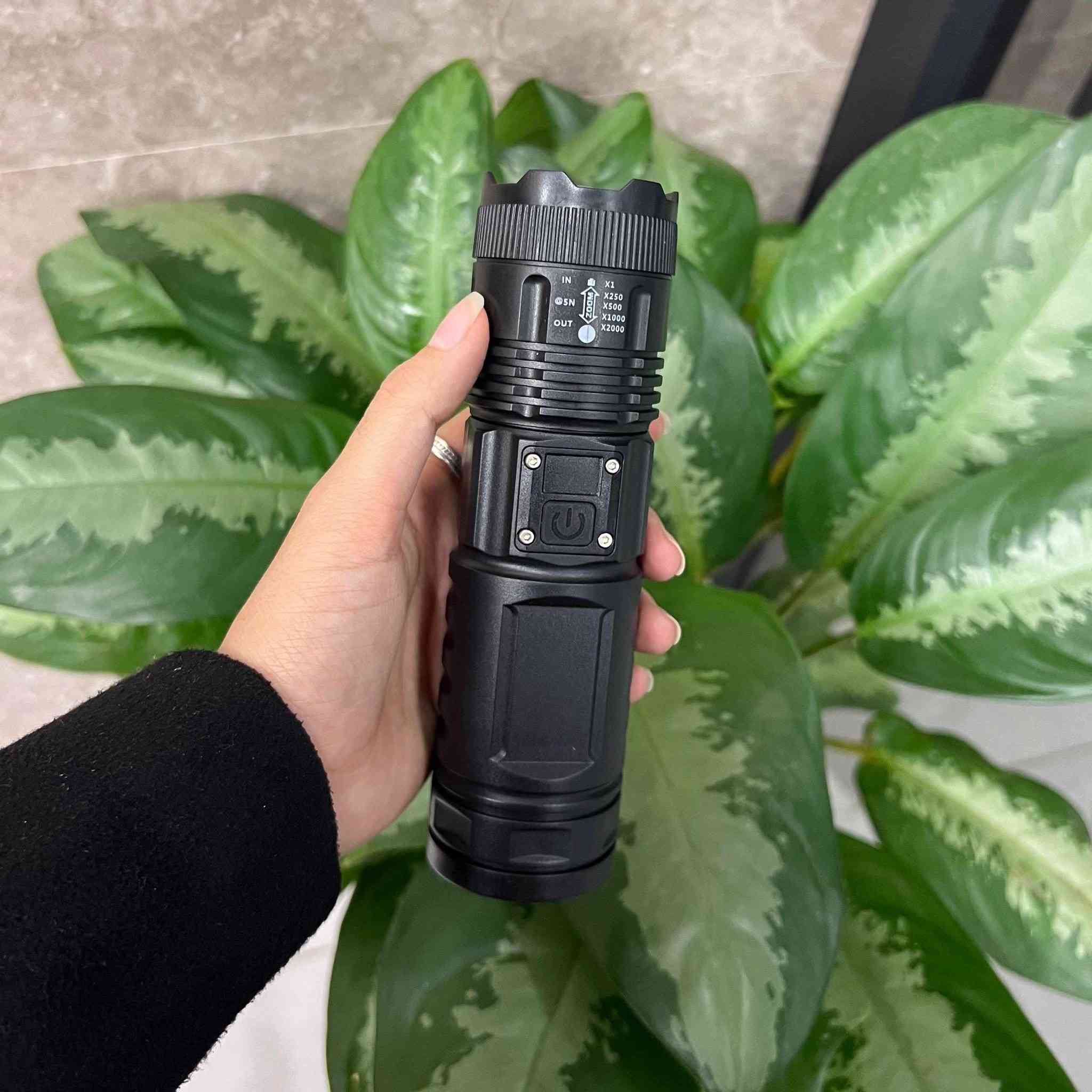 ✨ نورك القوي في أي وقت!

كشاف يدوي USB YT-883 بإضاءة قوية تصل إلى 1200 لومن 🌟
زوم منزلق قريب/بعيد بيد وحدة 👌
3 مستويات إضاءة + وميض 🚨
شحن USB عملي وتصميم خفيف وسهل الحمل 🎒
مقاوم للماء ومناسب للرحلات والتخييم 🌲

خلّ النور دايمًا معك بغداد, العراق


**إذا كنت صاحب هذا الإعلان وتريد حذفه لأي سبب، رجاءا أرسل رسالة إلى الدعم الفني**