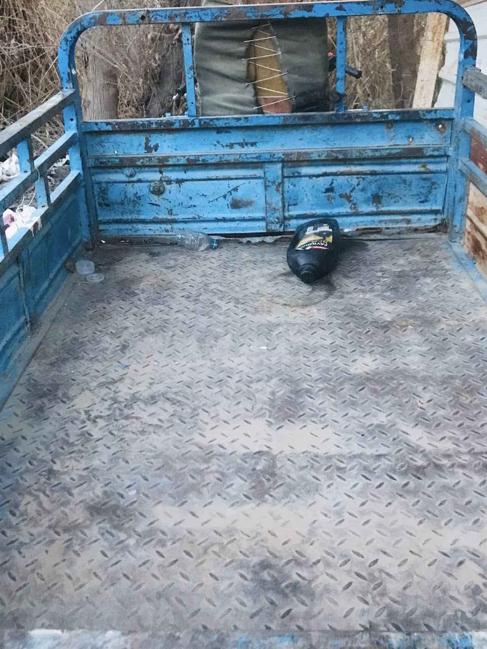 ستوته  ام تي ار موديل ٢٠١٣ اوراق كامله ٦ اوراق
عوزهه فقط كير بوكس وبيهه ركله بلتايرالخلفي 
وصفاحيتهه موجوده يمي
السعر ٤٥٠ وبيهه مجال 
واسط العزيزيه 
***********
