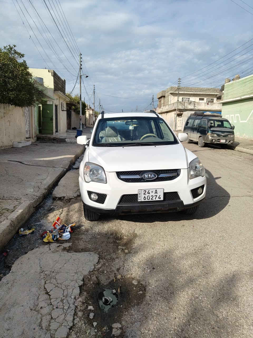 السلام عليكم
كيا سبورتج وارد خليجي

موديل 2010

مكينه اربعه سلندر مامفتوحه 2000

شرط بدون اي صبغ 

 مكاني موصل الايسر

رقم دهوك سنويه 2029

السياره وضع شركة 

للاستفسار ع الاتصال ع رقم غير متواجد ع فيس  

***********

***********
