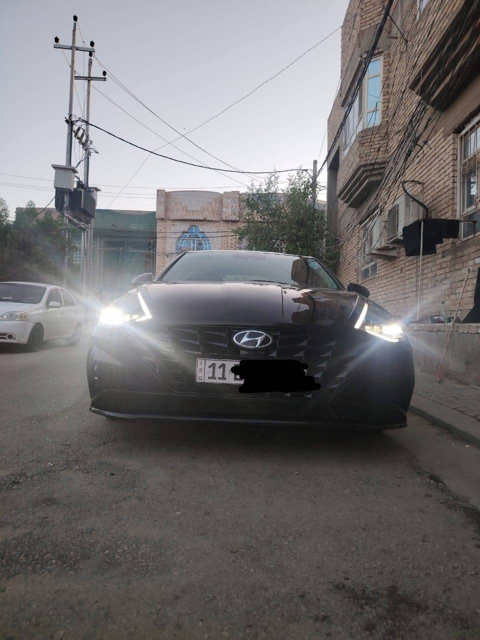 السلام عليكم سوناتا موديل ٢٢ رقم بغداد مكينه الفين السياره هايبرد فول عده الفتحه تحكمات ستيرن مثبت سرعه رادارات جانبيه وامامي تدفئه تبريد كشنات كشنات كهرباء قماره طاقة شمسية داتا شو حساسات خلفيه اماميه ويل ١٧ تخم تاير جديد السياره جاهزه حادثه الجاملغ الخلفي الايسر وبنيد بي صبغ السياره بسمي مكانه نجف حي السلام للاستفسار الاتصال على الرقم التالي *********** السعر ١٧٣ وبيه مجال
