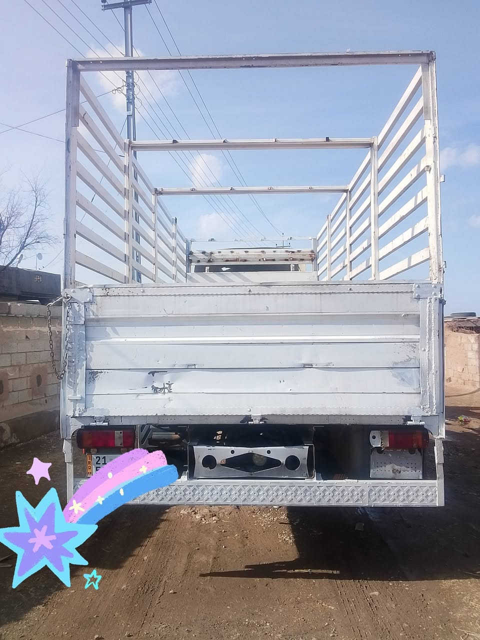 اتيكو للبيع موديل 2001   أربعة سلندر ستة برغي السعر 155ورقة وبيها مجال الاتصال على  رقم الهاتف *********** مع جادر مقبط الطول ستة وربع
